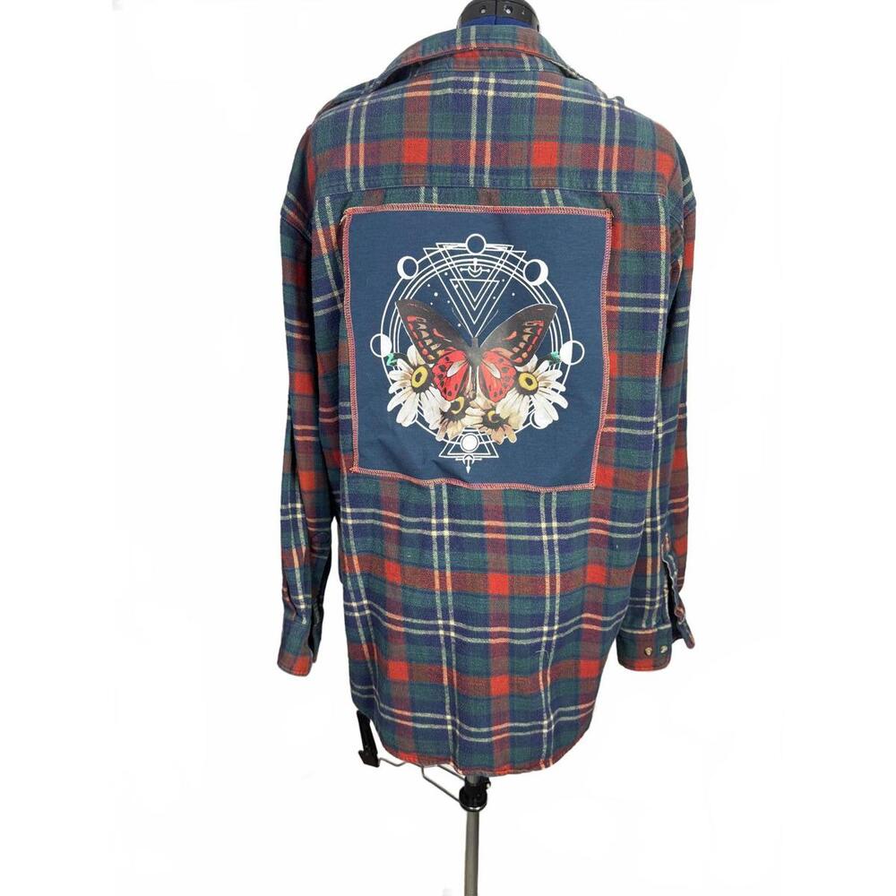 Butterfly Sacred Geometry Upcycled Plaid Flannel | NorthCrest XLT Ti_the_Artiste